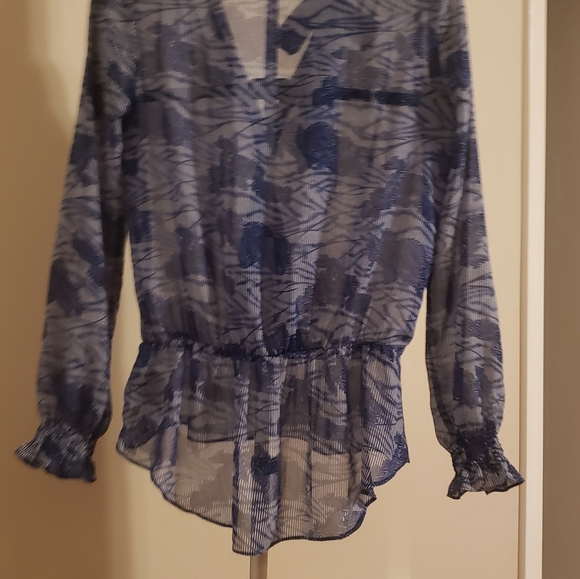 Guess top - Picture 2 of 4